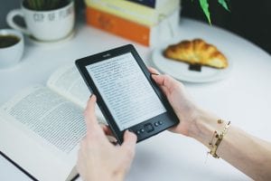 KIndle (Image by StockSnap from Pixabay)